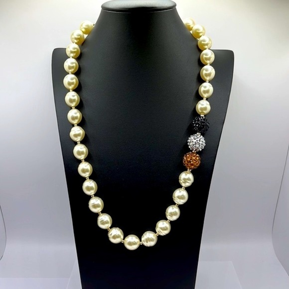 Faux Pearl & Rhinestones matching Necklace & Bracelet Elegant, Classy Big Bold - Picture 6 of 11